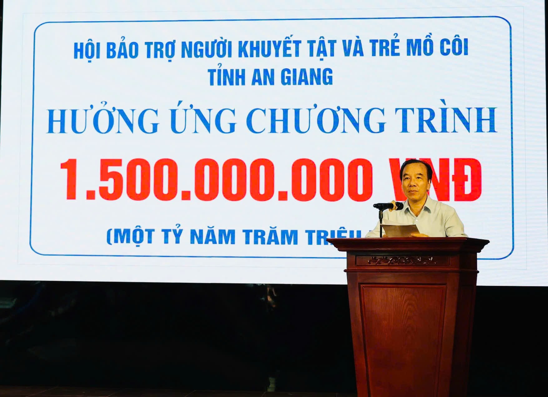 10-1787913861.jpg