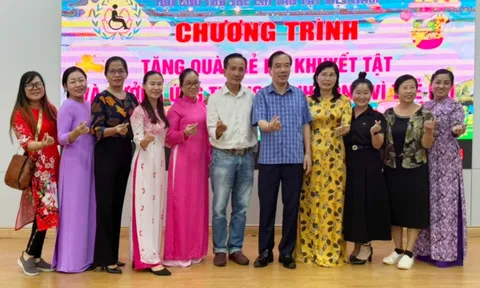 Hội CTTETT Việt Nam tổ chức: Tập huấn và hội thảo về vận động nguồn lực và xây dựng tổ chức cơ sở Hội chăm sóc, giáo dục, phục hồi chức năng, dạy nghề trẻ em khuyết tật và Chương trình tặng quà trẻ em khuyết tật và hưởng ứng tháng hành động vì trẻ em.