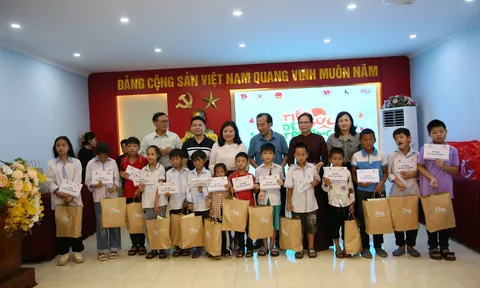 Hành trình “Tiếp Sức Trẻ Khuyết Tật Đến Trường” của Hội Cứu trợ trẻ em tàn tật Việt Nam tiếp tục có mặt tại Quảng Ninh