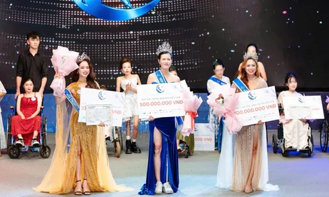 Đạt danh hiệu Á Hậu 1 cuộc thi Trăng Khuyết Việt Nam năm 2025 đến từ Trung tâm CHIC thuộc Hội Cứu trợ trẻ em tàn tật Việt Nam.
