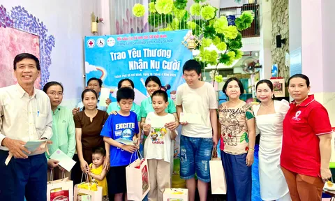 "Trao yêu thương – Nhận nụ cười"