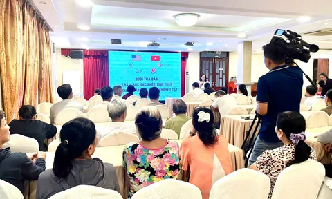 LAN TỎA YÊU THƯƠNG TỪ CHÍNH NHỮNG NGƯỜI CHĂM SÓC