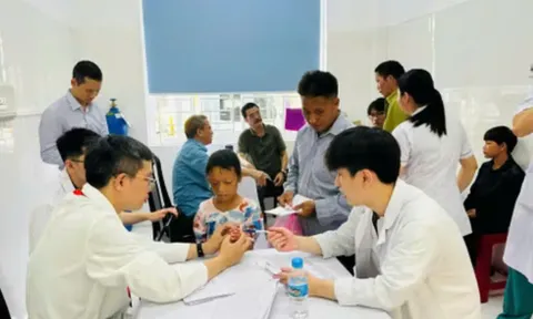 409 trẻ được khám sàng lọc theo Chương trình khám và phẫu thuật miễn phí cho trẻ em khuyết tật