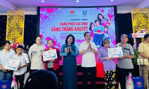 NHỮNG MÁI ẤM VƯỢT LÊN NGHỊCH CẢNH